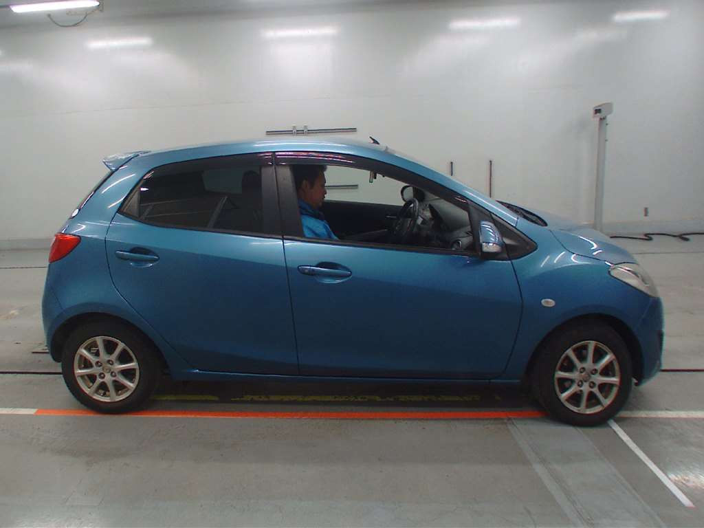 2012 Mazda Demio DEJFS[2]