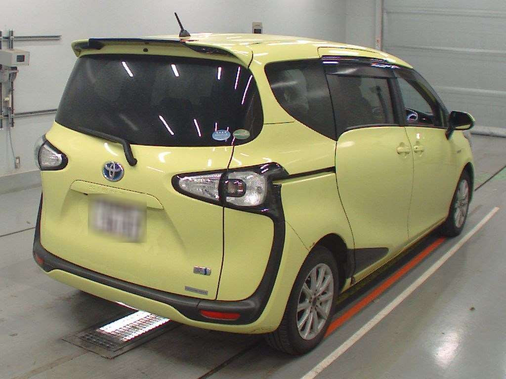 2016 Toyota Sienta NHP170G[1]