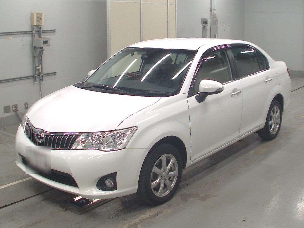 2013 Toyota Corolla Axio NZE164[0]