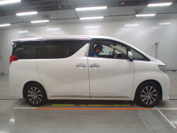 2016 Toyota Alphard