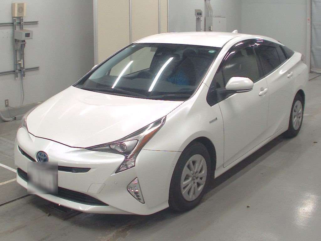 2016 Toyota Prius ZVW50[0]