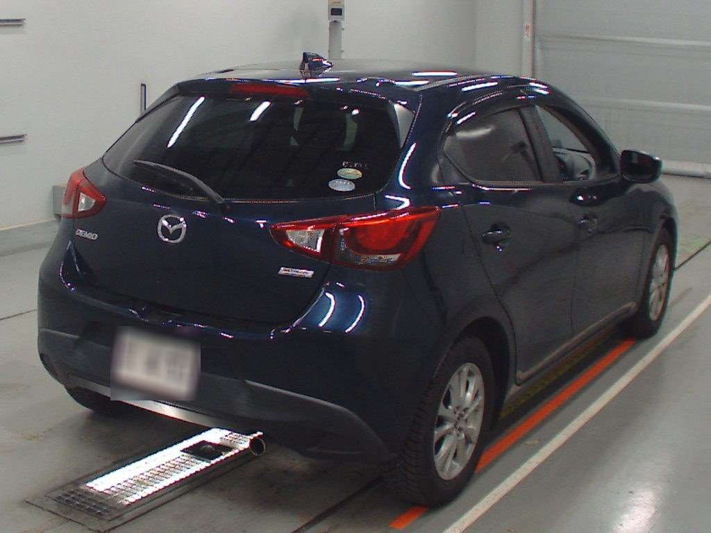 2016 Mazda Demio DJ3FS[1]