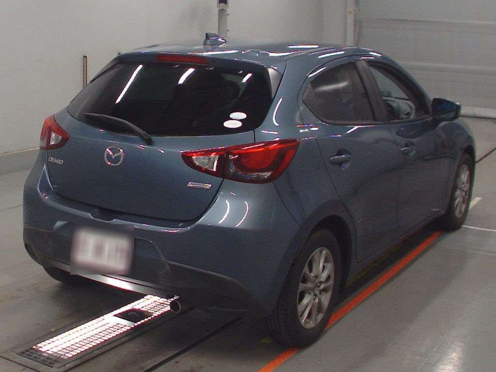 2016 Mazda Demio DJ3FS[1]