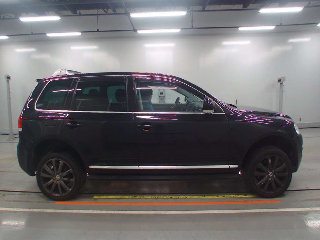 2007 Volkswagen Touareg 7LBJNA[2]