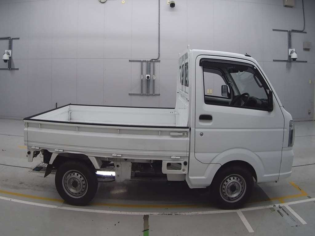 2023 Suzuki Carry Truck DA16T[2]