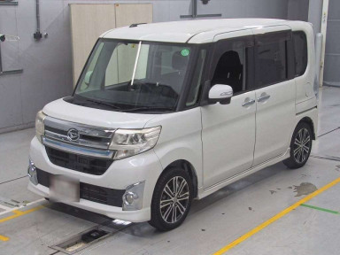 2014 Daihatsu Tanto