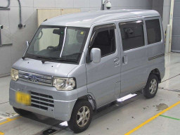 2013 Mitsubishi Minicab Van