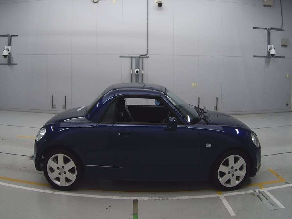 2010 Daihatsu Copen L880K[2]