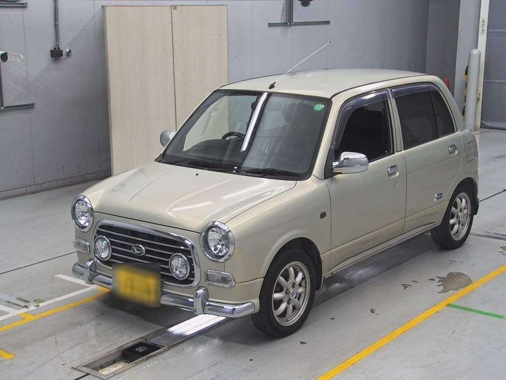 2004 Daihatsu Miragino L700S[0]