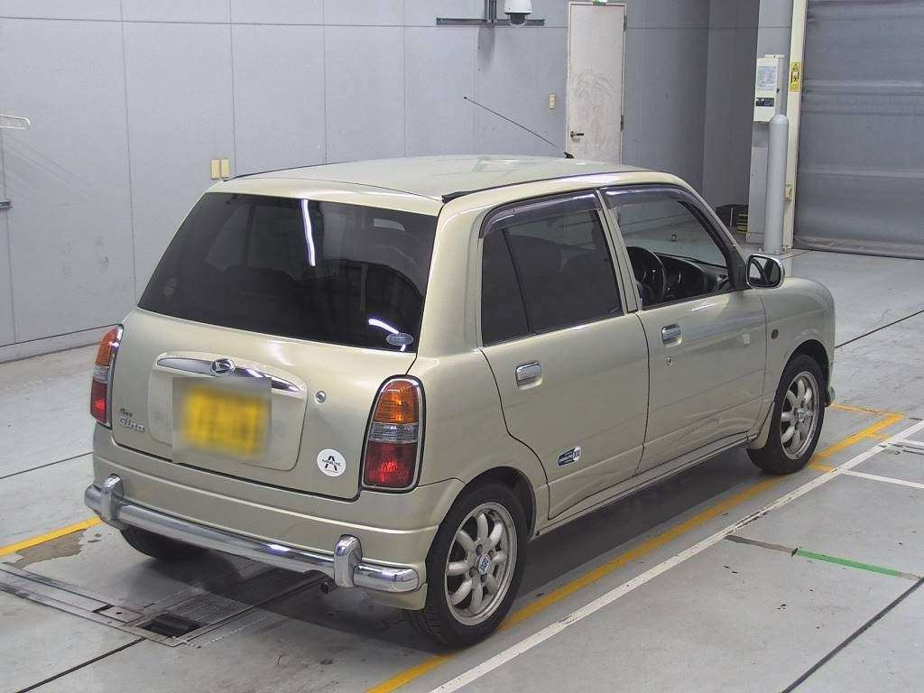 2004 Daihatsu Miragino L700S[1]