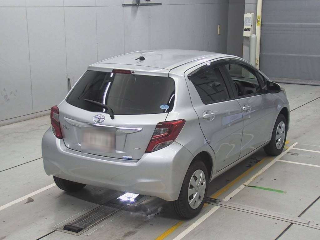 2014 Toyota Vitz NSP135[1]