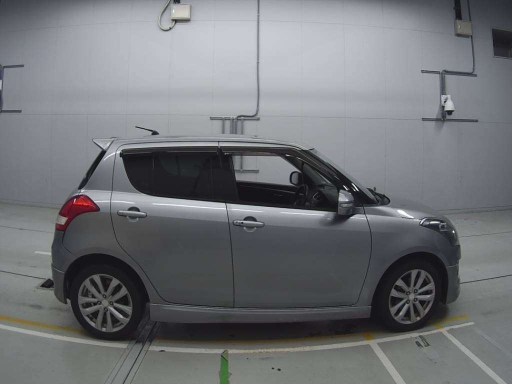 2014 Suzuki Swift ZC72S[2]