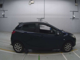 2014 Mazda Demio