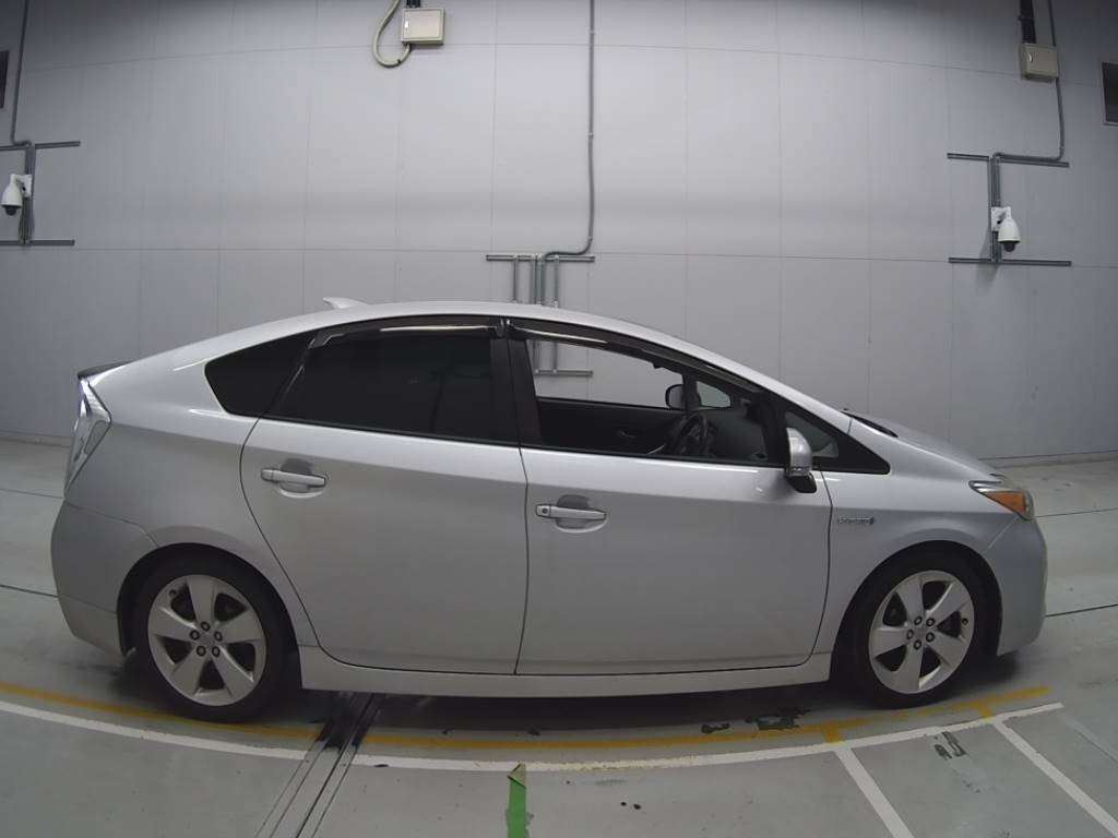 2009 Toyota Prius ZVW30[2]