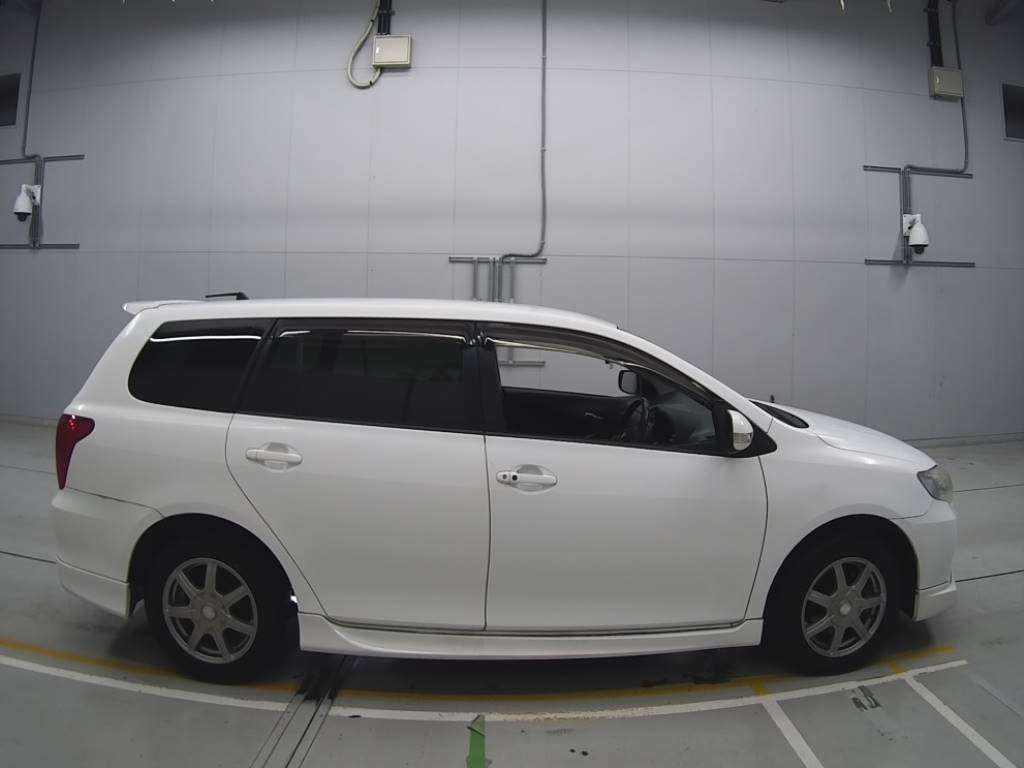 2007 Toyota Corolla Fielder ZRE142G[2]