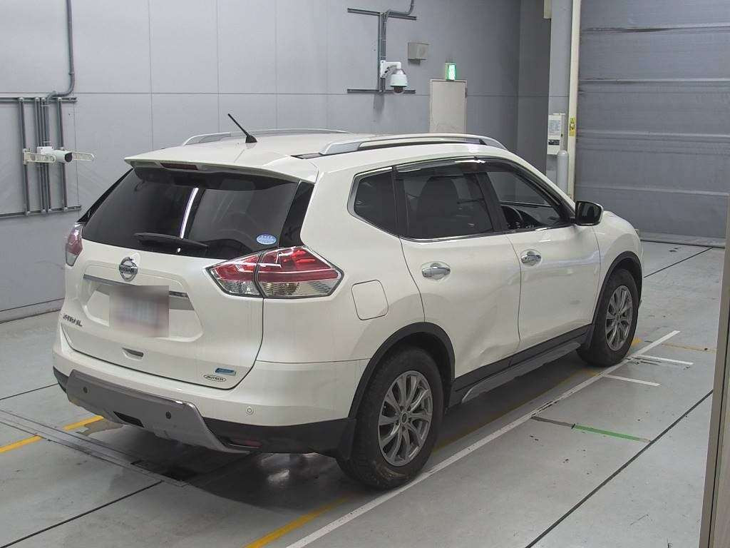 2015 Nissan X-Trail NT32[1]