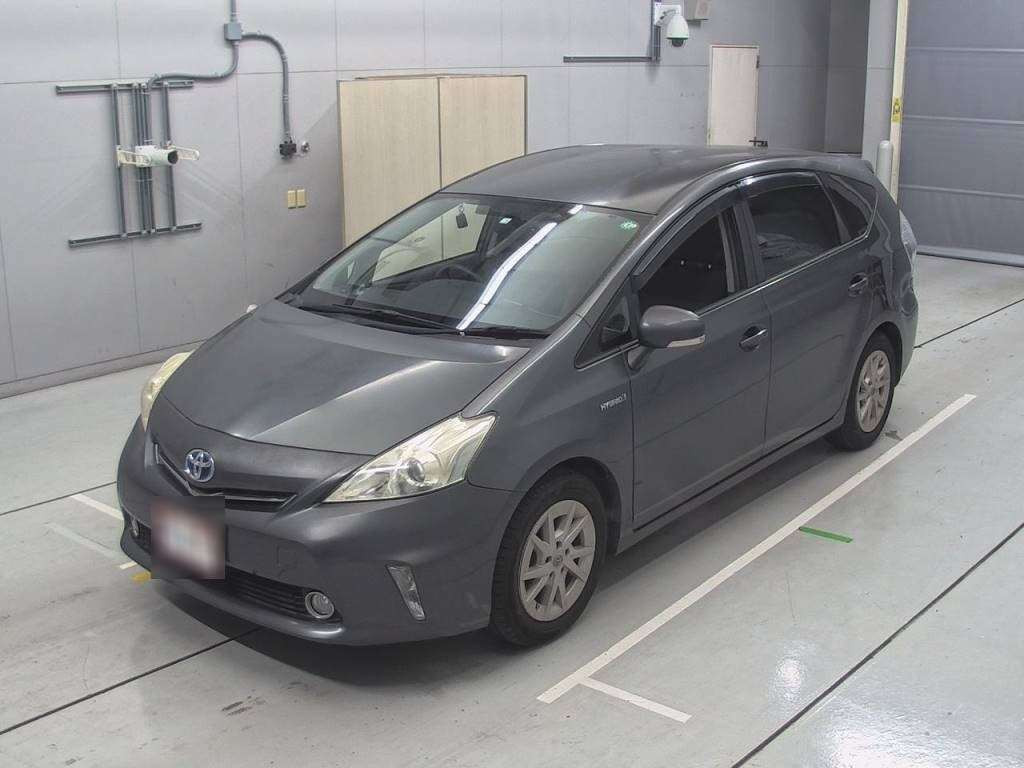 2012 Toyota Prius alpha ZVW41W[0]