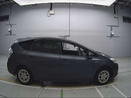 2012 Toyota Prius alpha