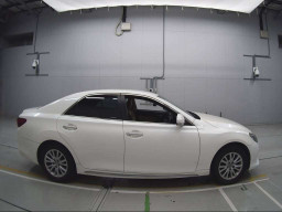 2013 Toyota Mark X