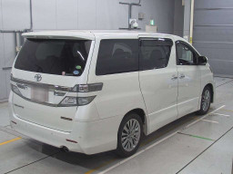 2013 Toyota Vellfire