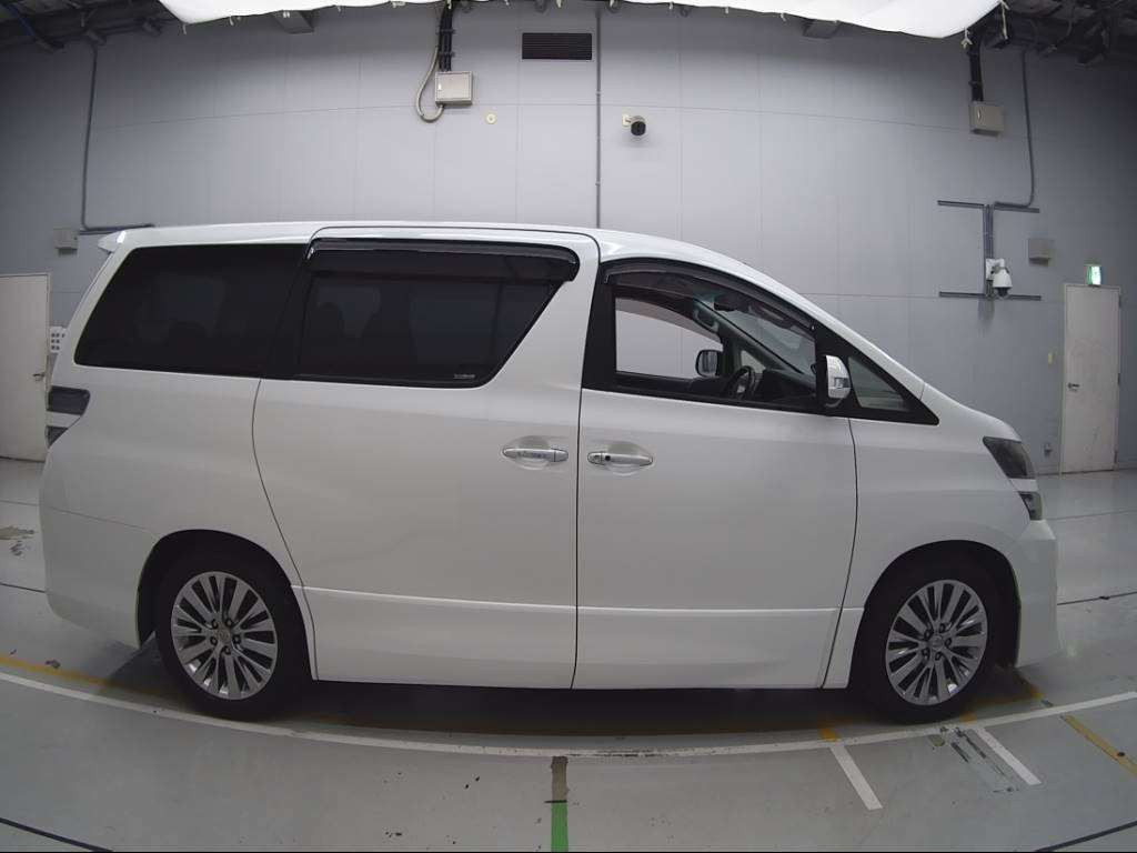 2013 Toyota Vellfire ANH20W[2]