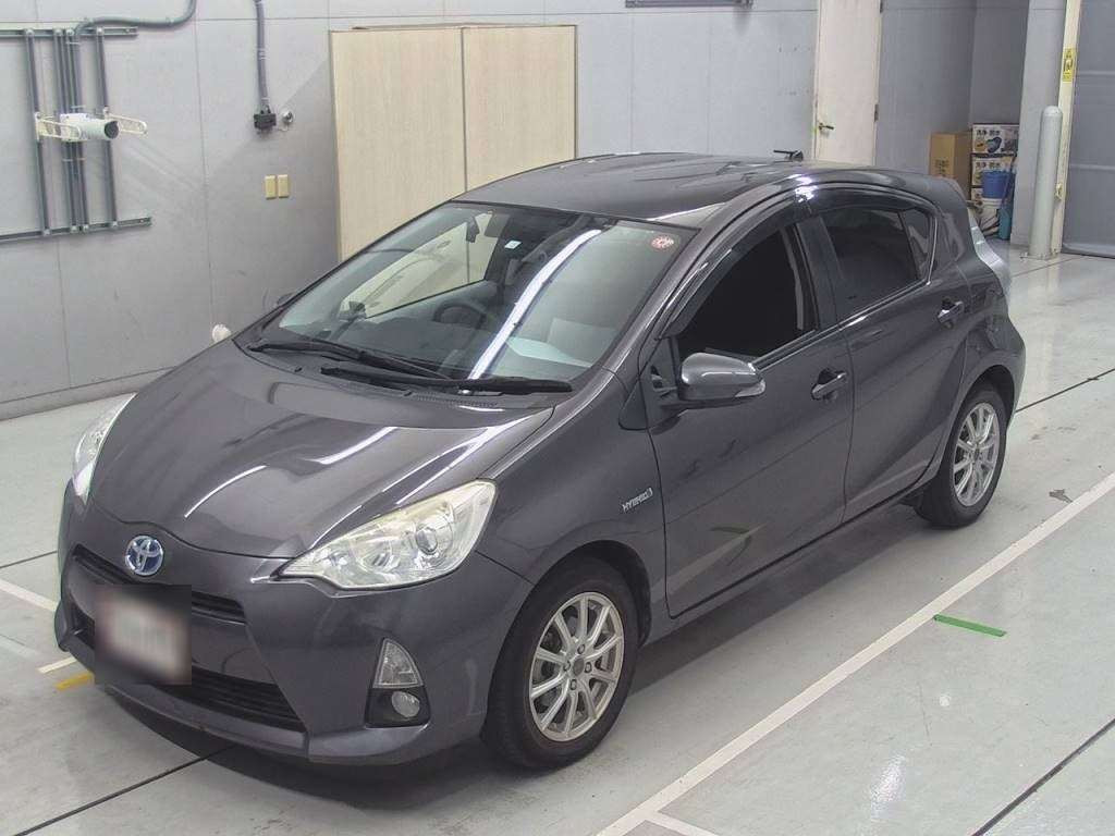 2012 Toyota Aqua NHP10[0]