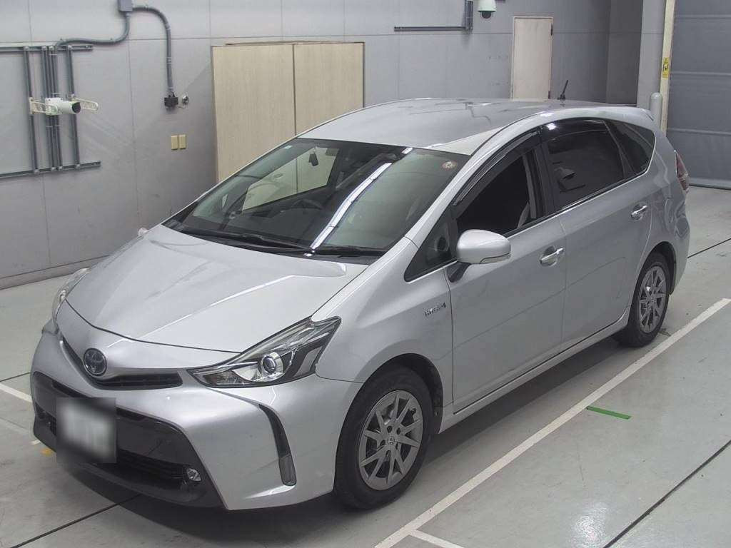 2016 Toyota Prius alpha ZVW41W[0]