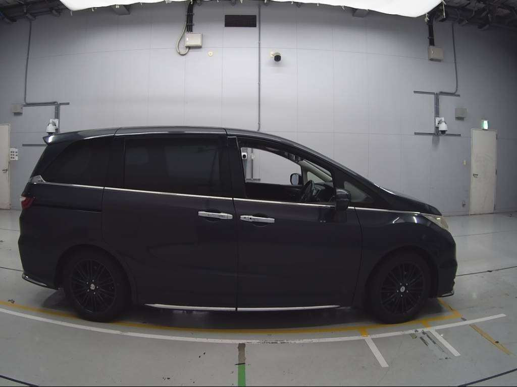 2013 Honda Odyssey RC1[2]