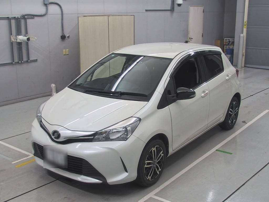 2016 Toyota Vitz KSP130[0]