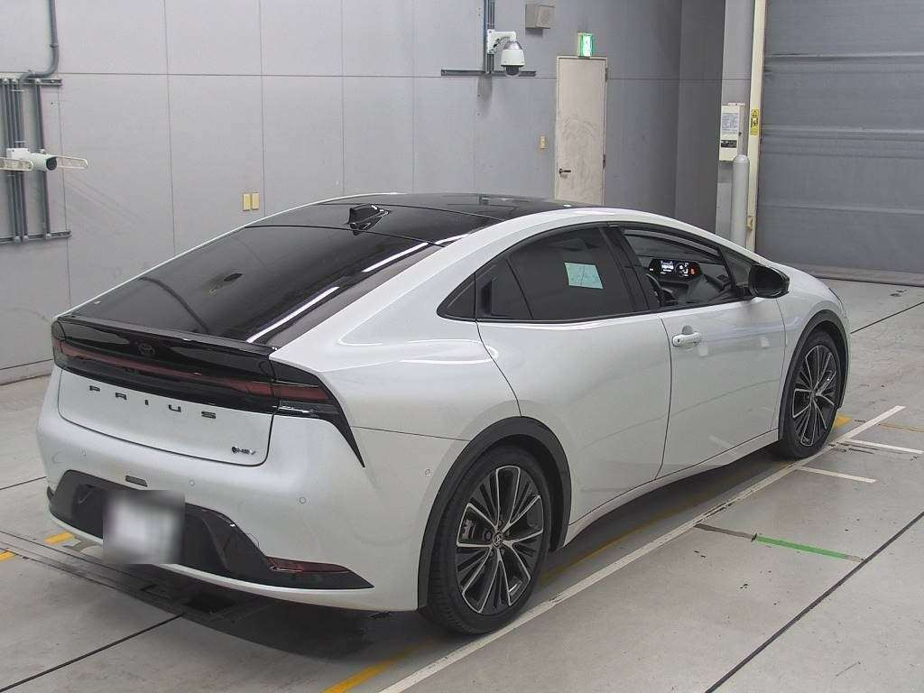 2023 Toyota Prius MXWH65[1]