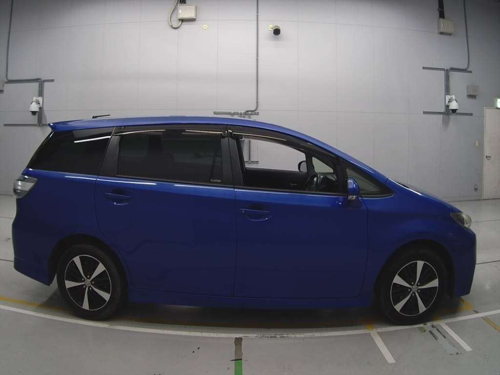 2015 Toyota Wish ZGE20W[2]