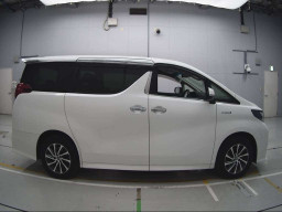 2015 Toyota Alphard Hybrid