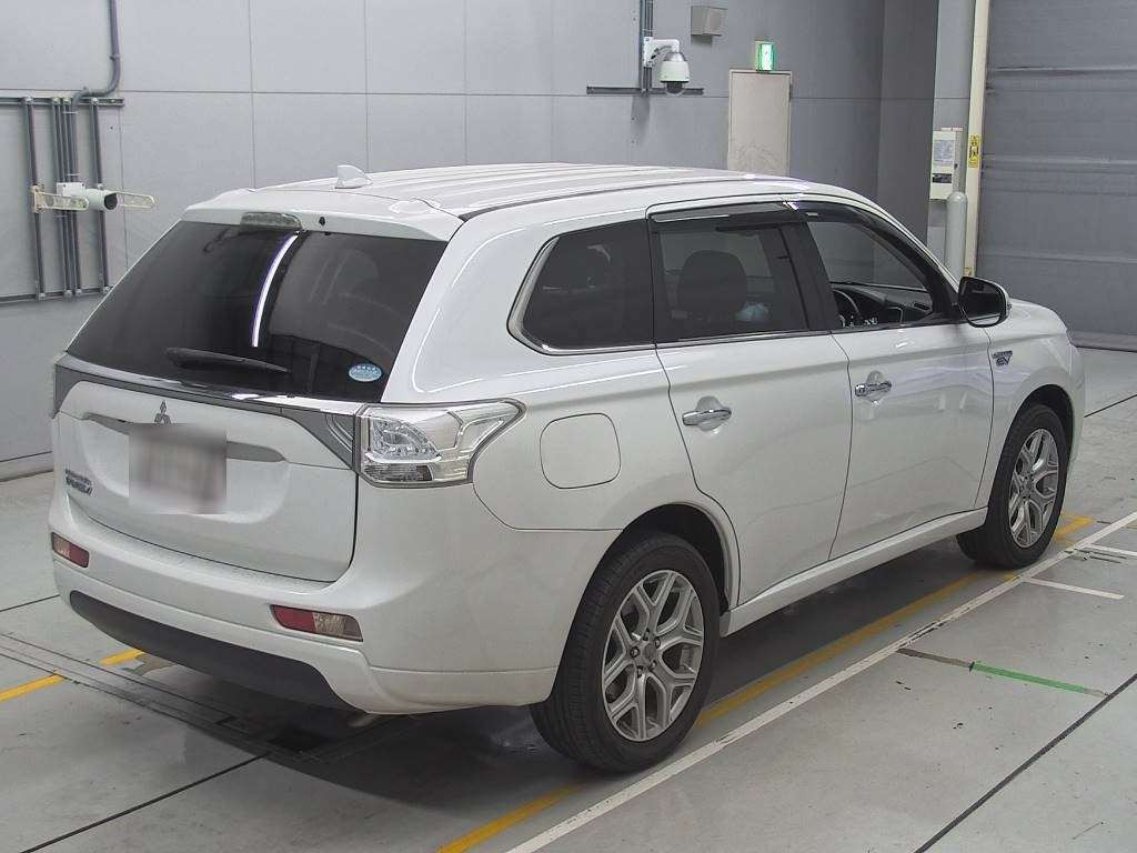 2013 Mitsubishi Outlander PHEV GG2W[1]