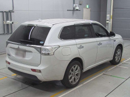 2013 Mitsubishi Outlander PHEV