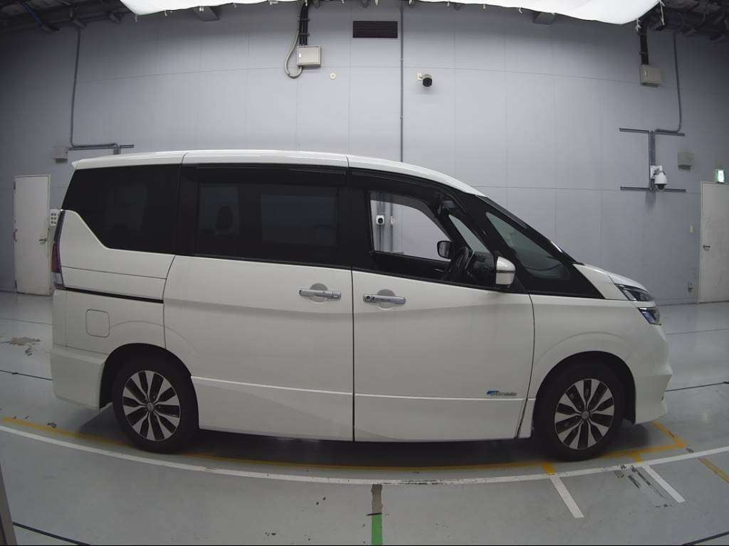 2018 Nissan Serena GFC27[2]