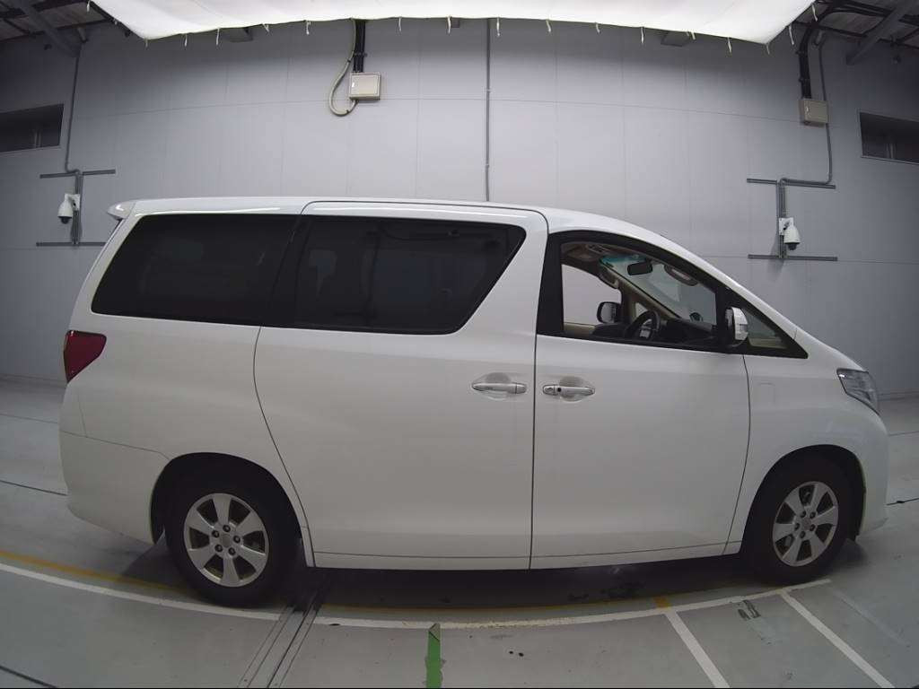 2013 Toyota Alphard ANH20W[2]