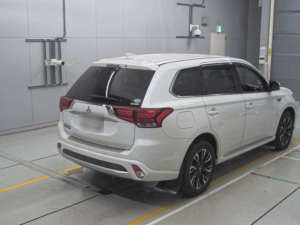 2018 Mitsubishi Outlander PHEV GG2W[1]