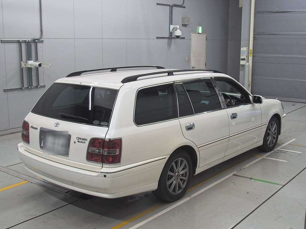 2004 Toyota Crown Estate JZS171W[1]