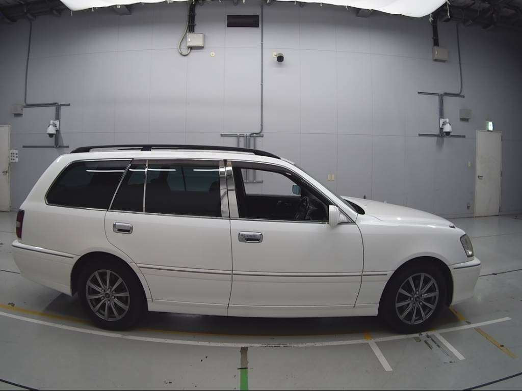 2004 Toyota Crown Estate JZS171W[2]