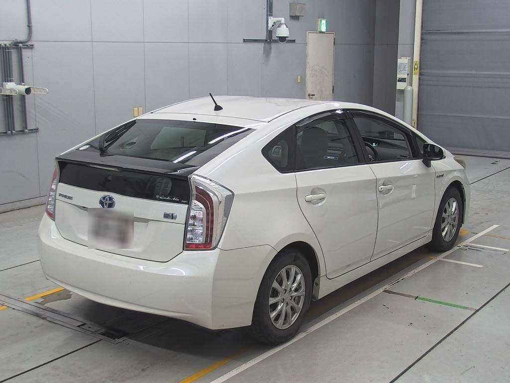 2012 Toyota Prius ZVW30[1]