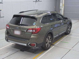 2017 Subaru Legacy Outback