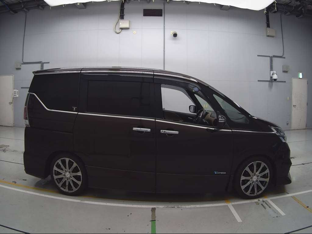 2016 Nissan Serena GFC27[2]