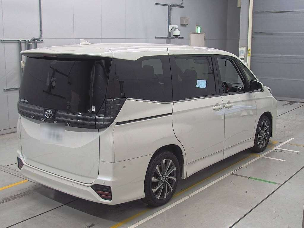 2023 Toyota Voxy MZRA90W[1]