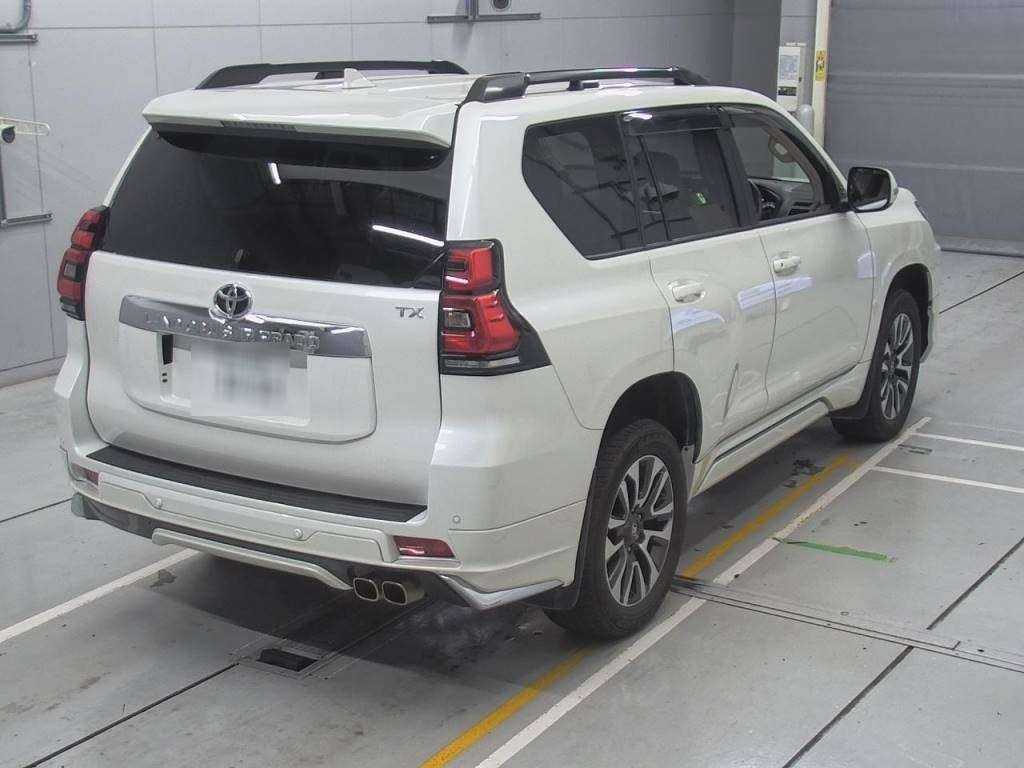 2022 Toyota Land Cruiser Prado TRJ150W[1]