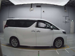 2022 Toyota Alphard