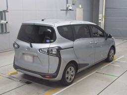 2021 Toyota Sienta