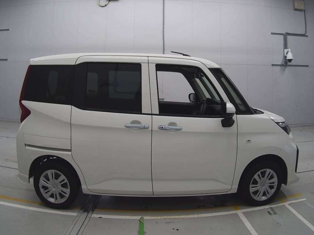 2021 Toyota Roomy M900A[2]