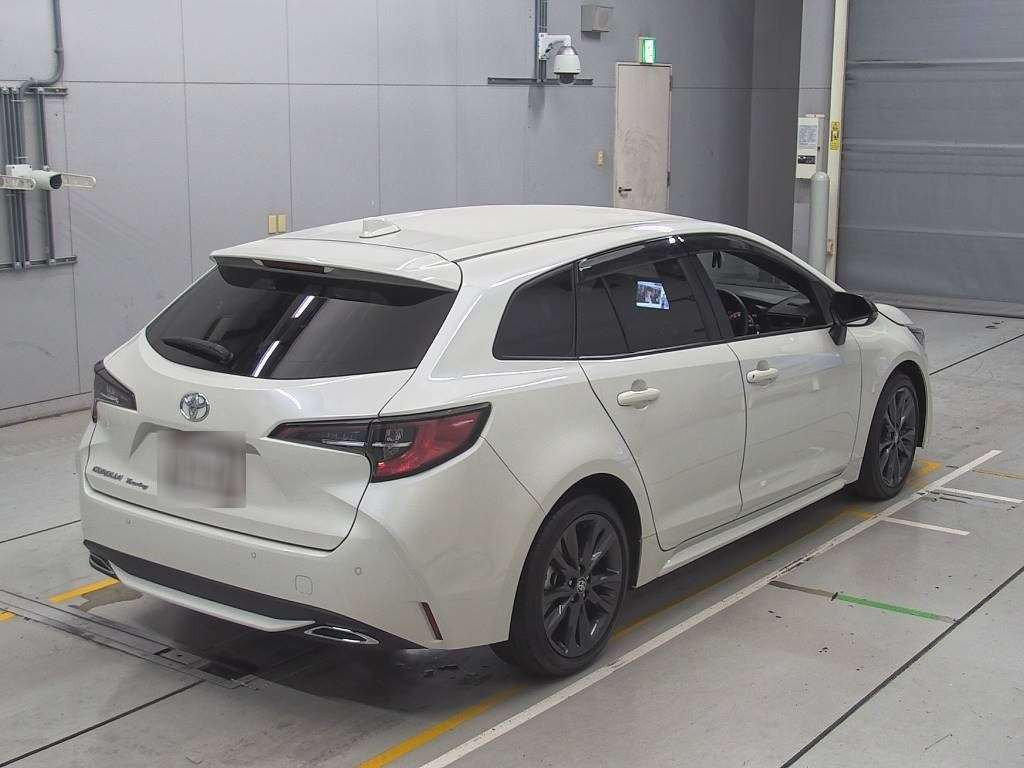 2019 Toyota Corolla Touring Wagon ZRE212W[1]