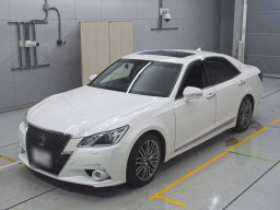 2013 Toyota Crown