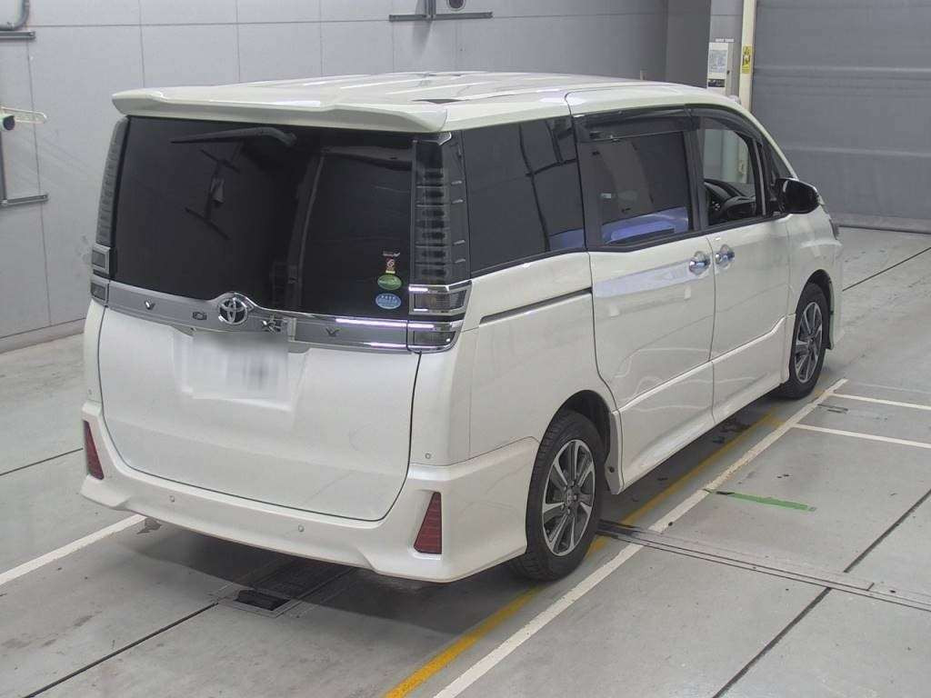 2020 Toyota Voxy ZRR80W[1]